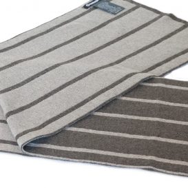 brown_beige_stripe_muffler_detail_2
