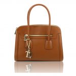 2017年4月16日【シボ加工カーフレザーの2Wayハンドバッグ:Cognac】ご購入の福岡県のお客様より