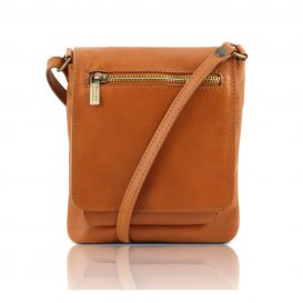 イタリア製ソフトレザーのショルダーバッグ SASHA、ハニー