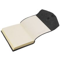 イタリア製フローラル模様レザーカバーのノート、ブラック、詳細4