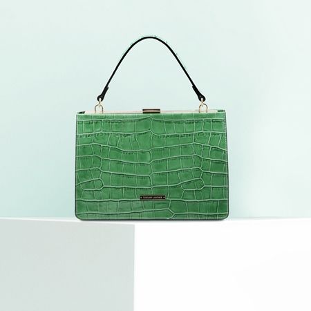 イタリア製バッグ2020春の新色のご紹介