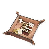 イタリア製ベジタブルタンニンレザーの小物入れ-Mサイズ、使用イメージ