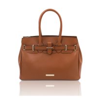 イタリア製スムースボックスレザーのエレガントな2WAYハンドバッグTL BAG、コニャック