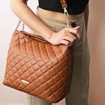 イタリア製フルグレインレザー・キルティング2WAYバッグ TL BAG、使用イメージ