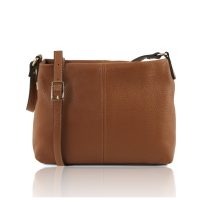 イタリア製シボ型押しレザーのショルダーバッグ TL BAG、コニャック