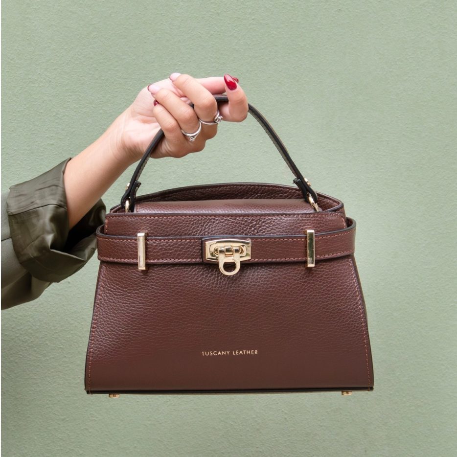 MAISY イタリア製レザー2WAYハンドバッグ、使用イメージ