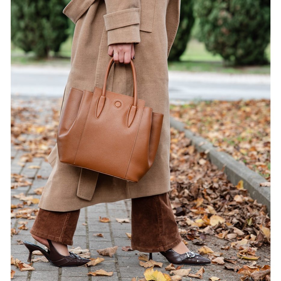 イタリア製シボ型押しレザーの2WAYハンドバッグ TULIPAN、使用イメージ