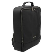 イタリア製シボ型押しレザーPC搬送リュック BROOKLYN、ブラック