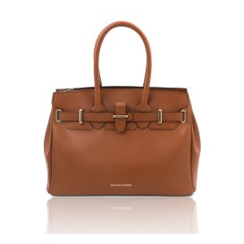 イタリア製 スムースボックスレザーのエレガントな2WAYハンドバッグTL BAG、コニャック