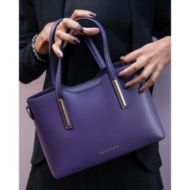 イタリア製スムースボックスレザー2WAYトートバッグSサイズ OLIMPIA、使用イメージ イタリア製スムースボックスレザー2WAYトートバッグSサイズ OLIMPIA、使用イメージ