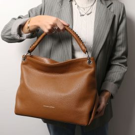 イタリア製シボ型押しレザーのワンハンドル2WAYショルダーバッグ TL BAG、コニャック イタリア製シボ型押しレザーのワンハンドル2WAYショルダーバッグ TL BAG、コニャック