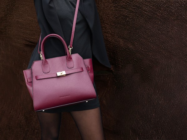 イタリア製レザーハンドバッグ2026秋冬ニューコレクションAmicaMako