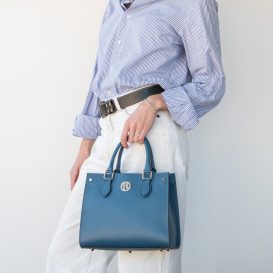 イタリア製DAMA 大粒シボ型押しレザー2WAYハンドバッグ、使用イメージ イタリア製DAMA 大粒シボ型押しレザー2WAYハンドバッグ、使用イメージ