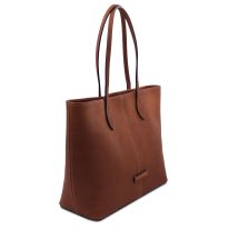 ベジタブルタンニンレザーのトートバッグ ESSENZA、ブラウン